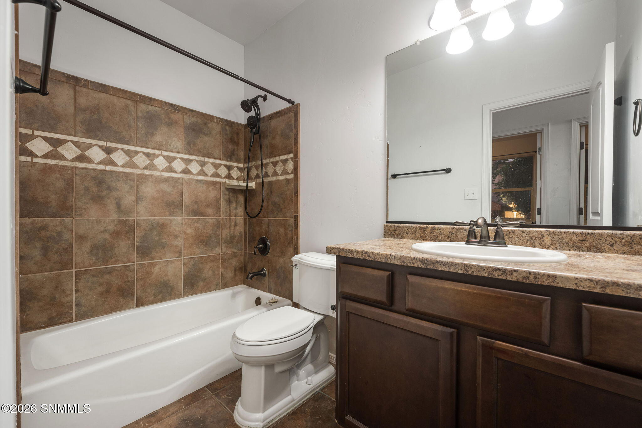 27-web-or-mls-Snappin Homes (MonteLuna40