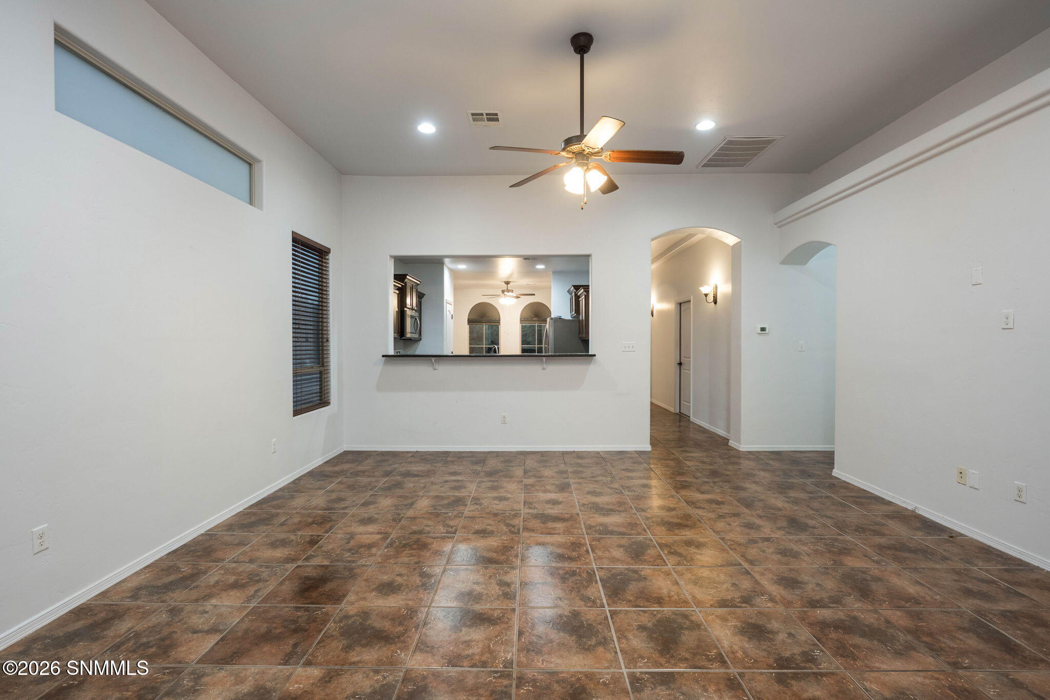 8-web-or-mls-Snappin Homes (MonteLuna400