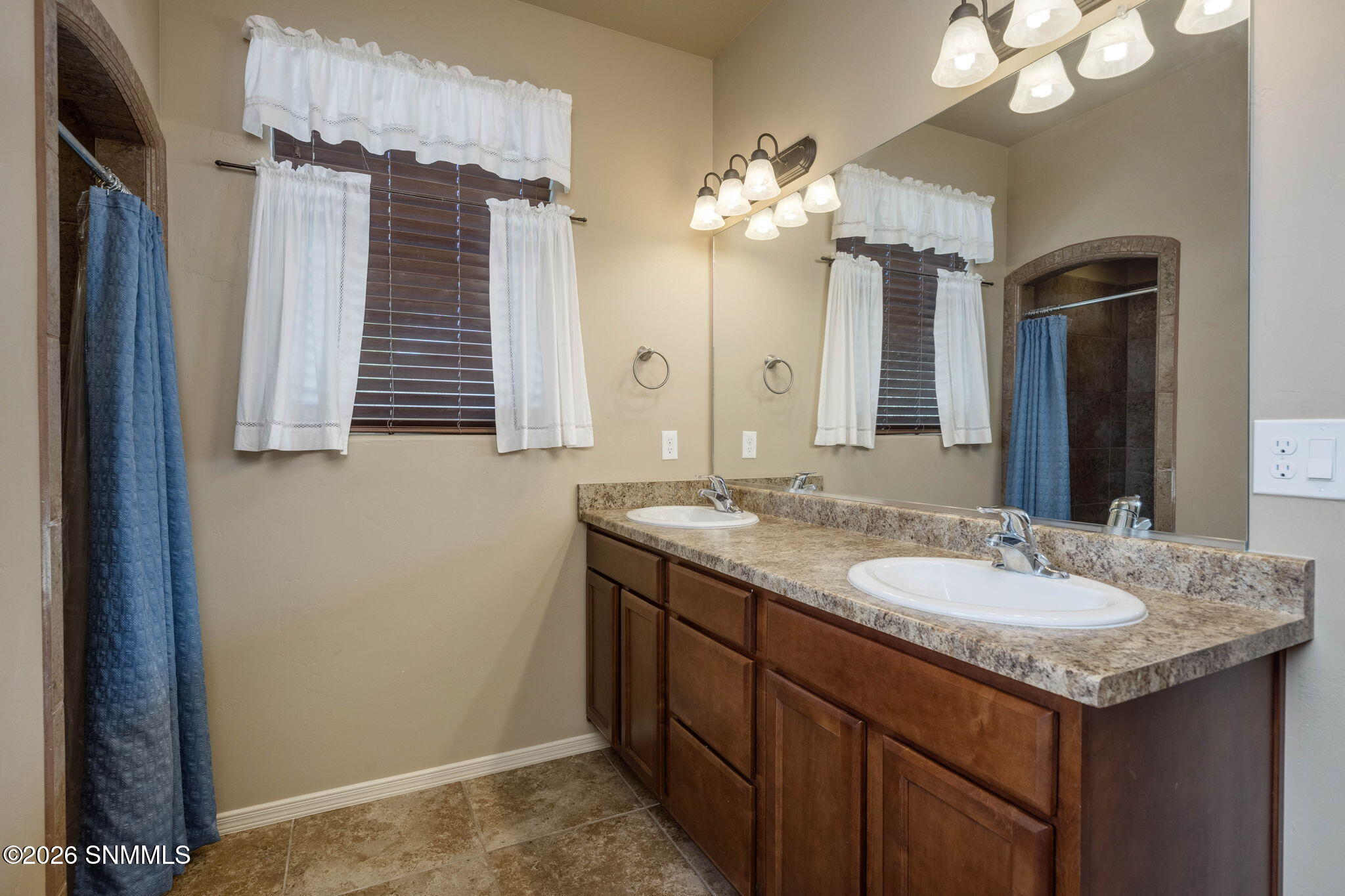 25-web-or-mls-Snappin Homes (AguaCalient