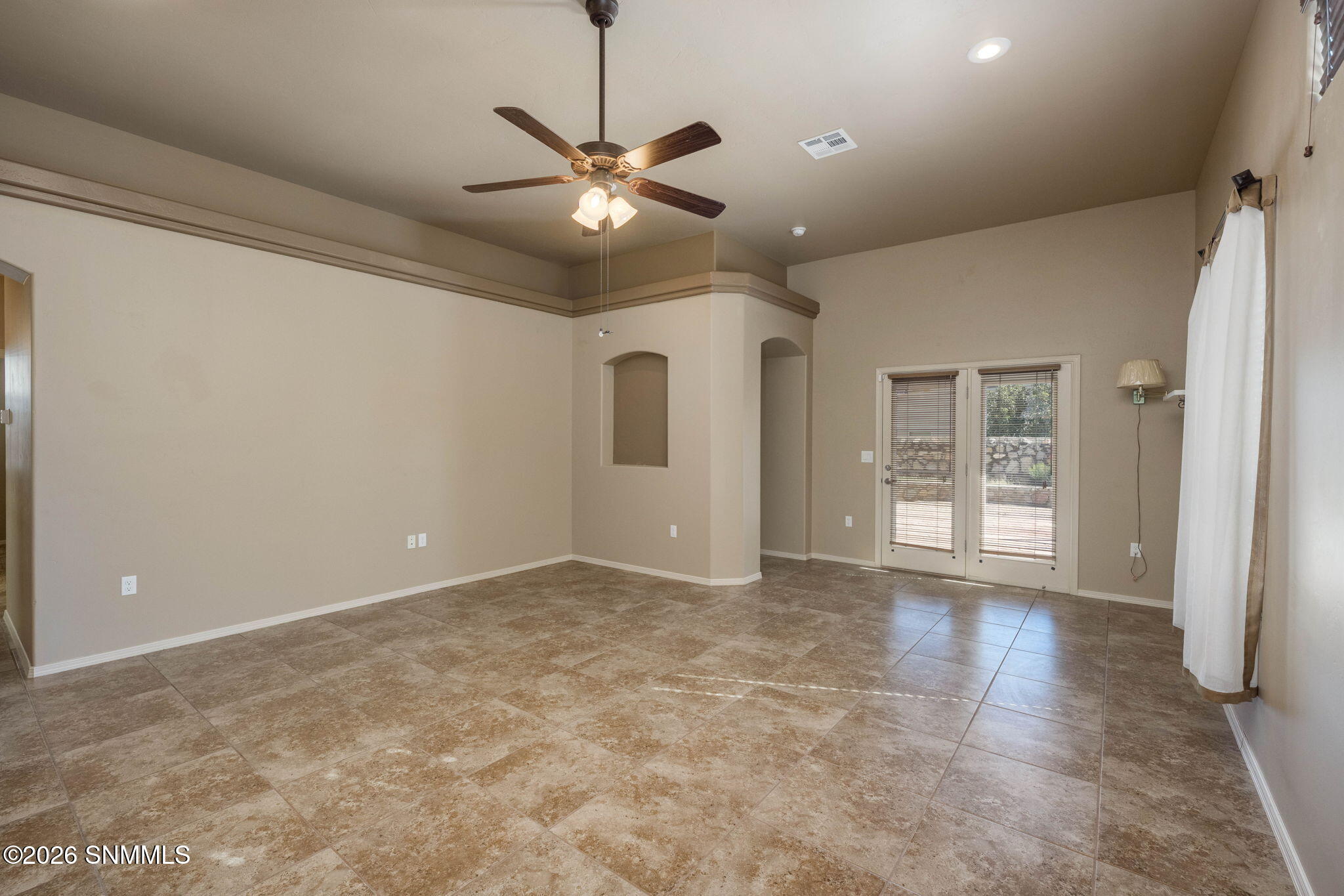 8-web-or-mls-Snappin Homes (AguaCaliente
