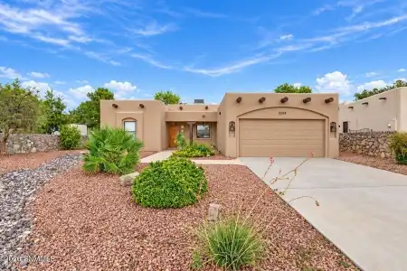2284 Calais Avenue, Las Cruces, New Mexico 88011, 4 Bedrooms Bedrooms, ,2 BathroomsBathrooms,Residential,For Sale,Calais,2603107