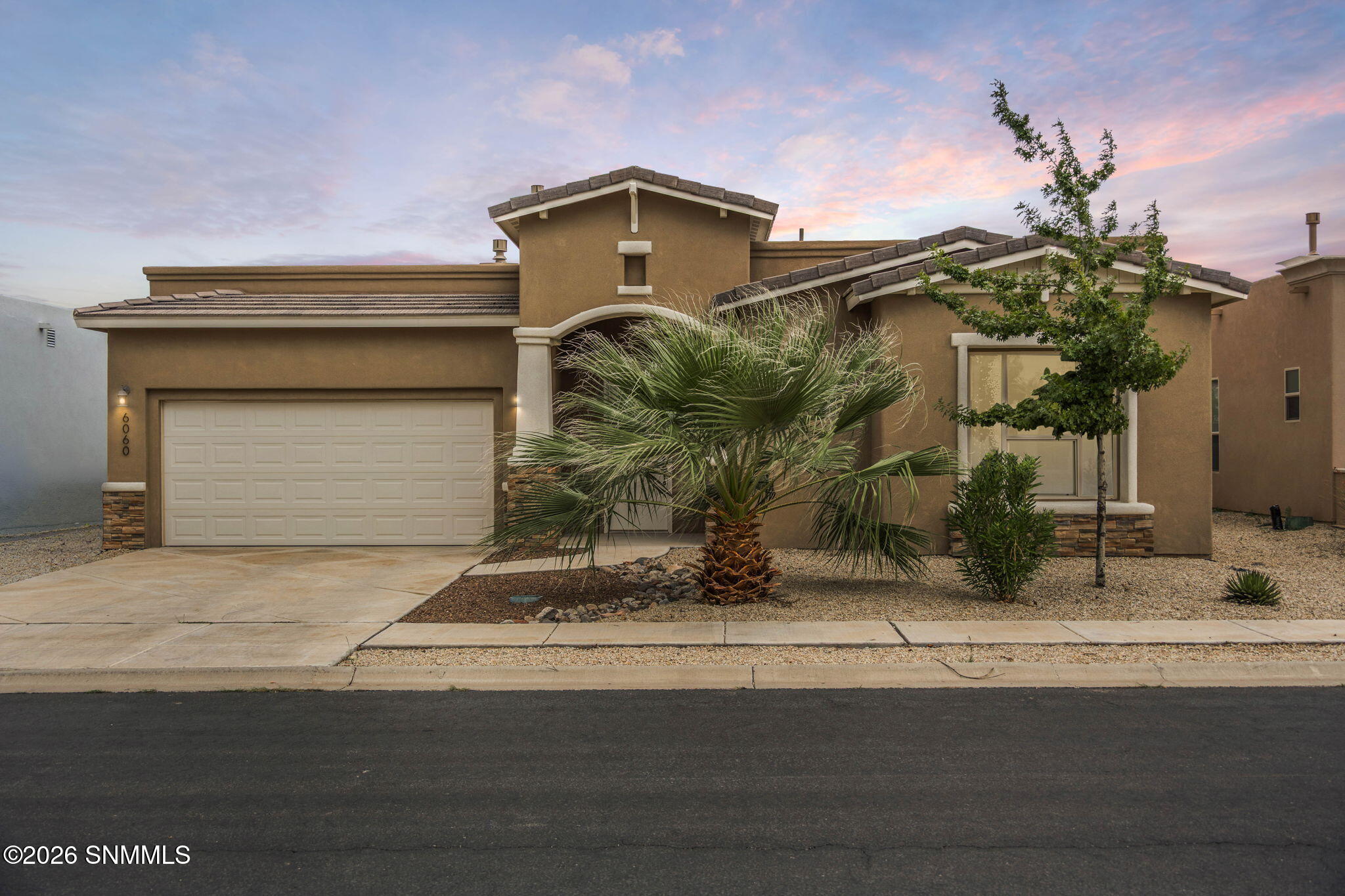 48-web-or-mls-Snappin Homes (Arosa6060)-