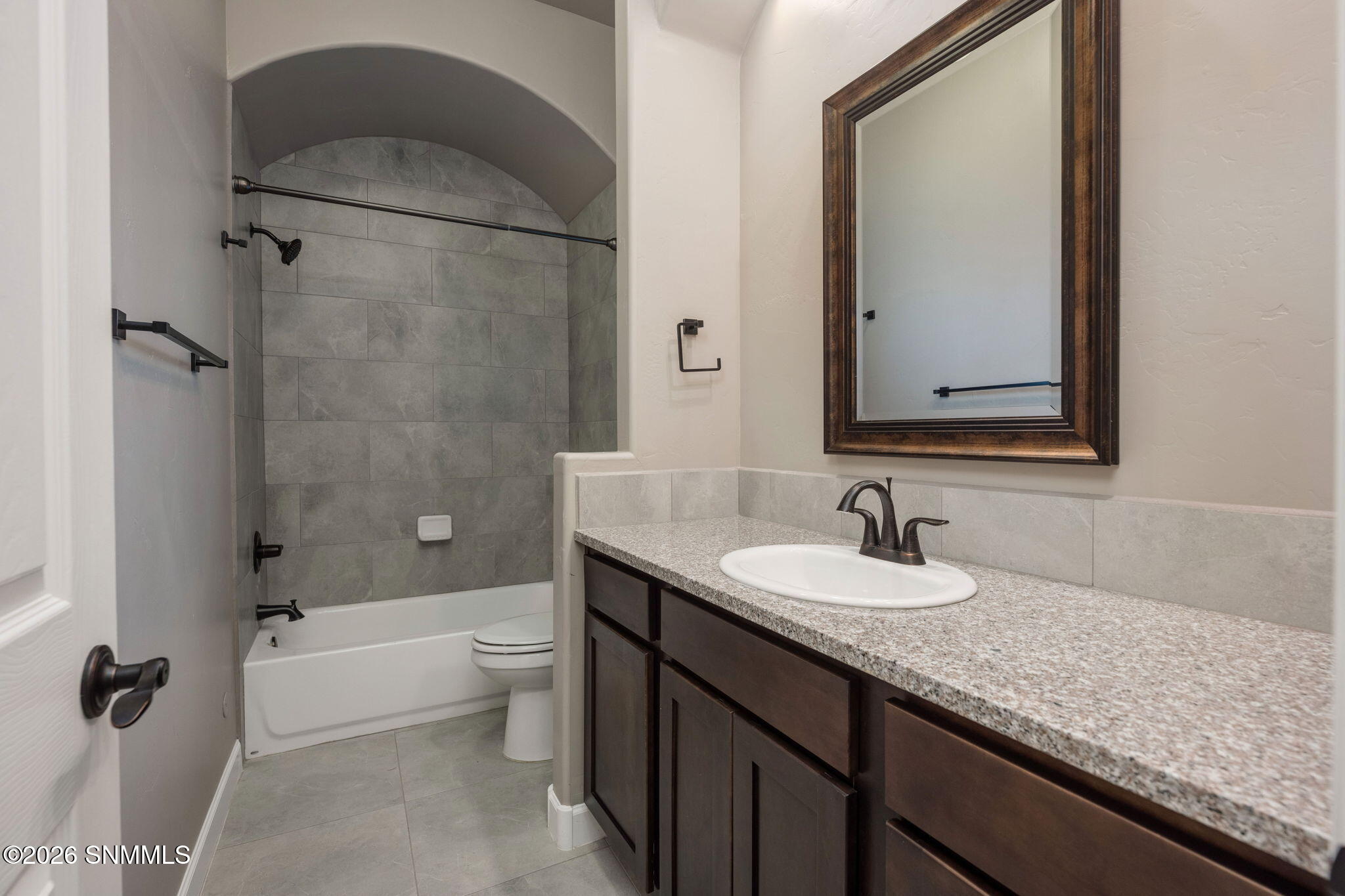 35-web-or-mls-Snappin Homes (Arosa6060)-