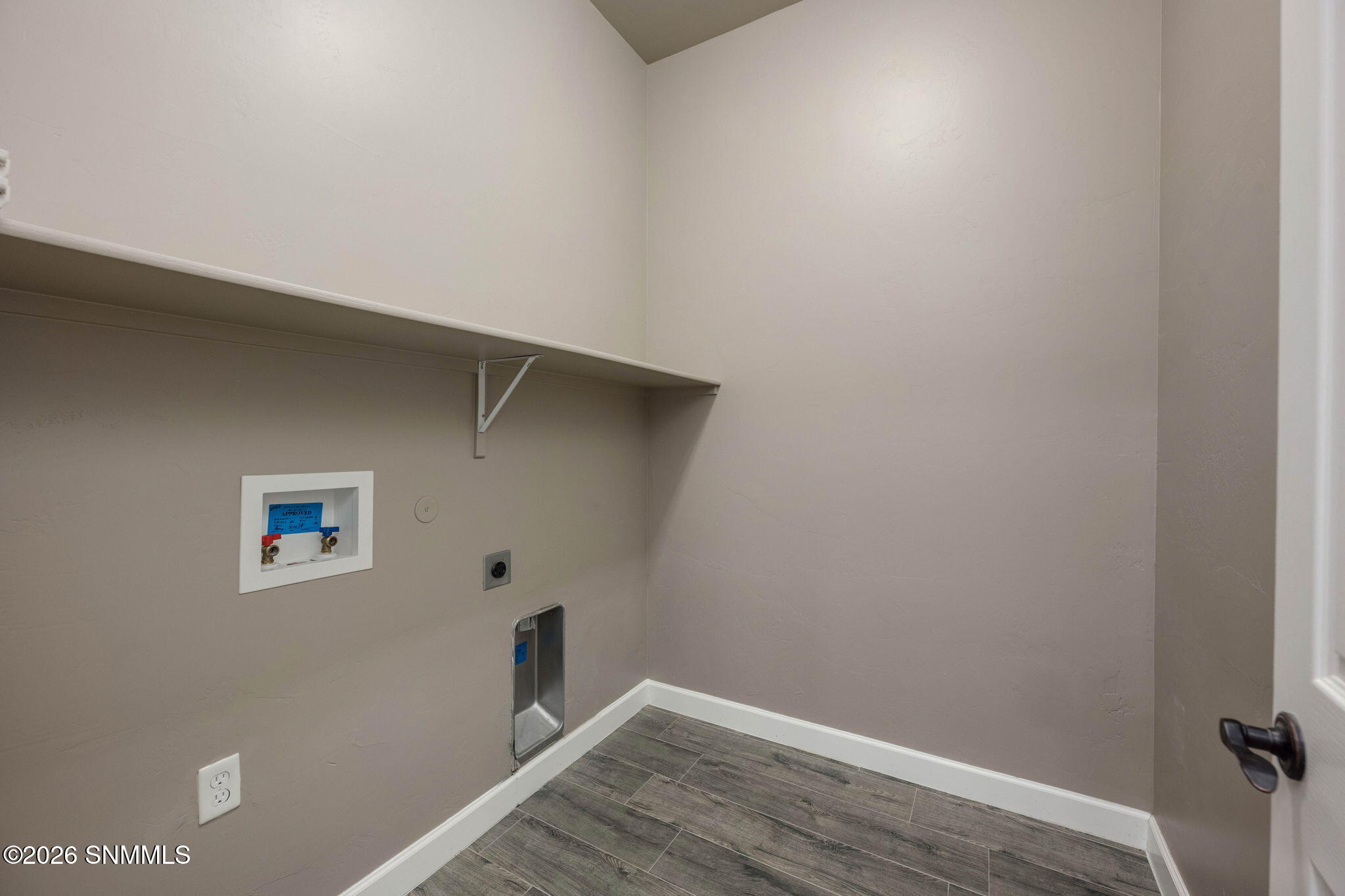 38-web-or-mls-Snappin Homes (Arosa6060)-