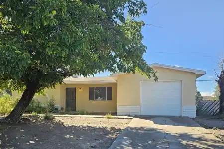 1974 Mahogany Drive, Las Cruces, New Mexico 88001, 4 Bedrooms Bedrooms, ,2 BathroomsBathrooms,Residential,For Sale,Mahogany,2603114