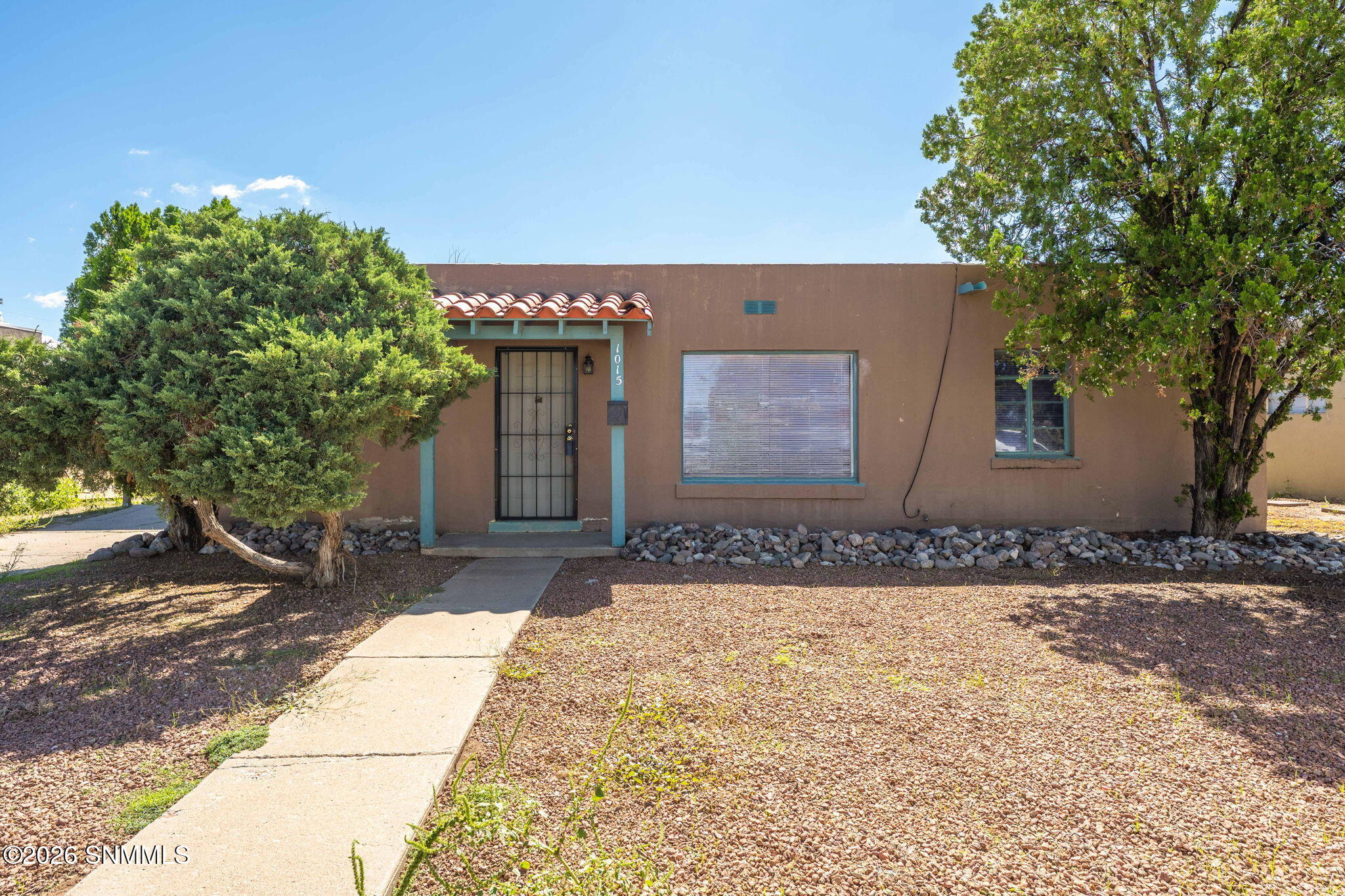 2-web-or-mls-Snappin Homes (Mechem1015)-