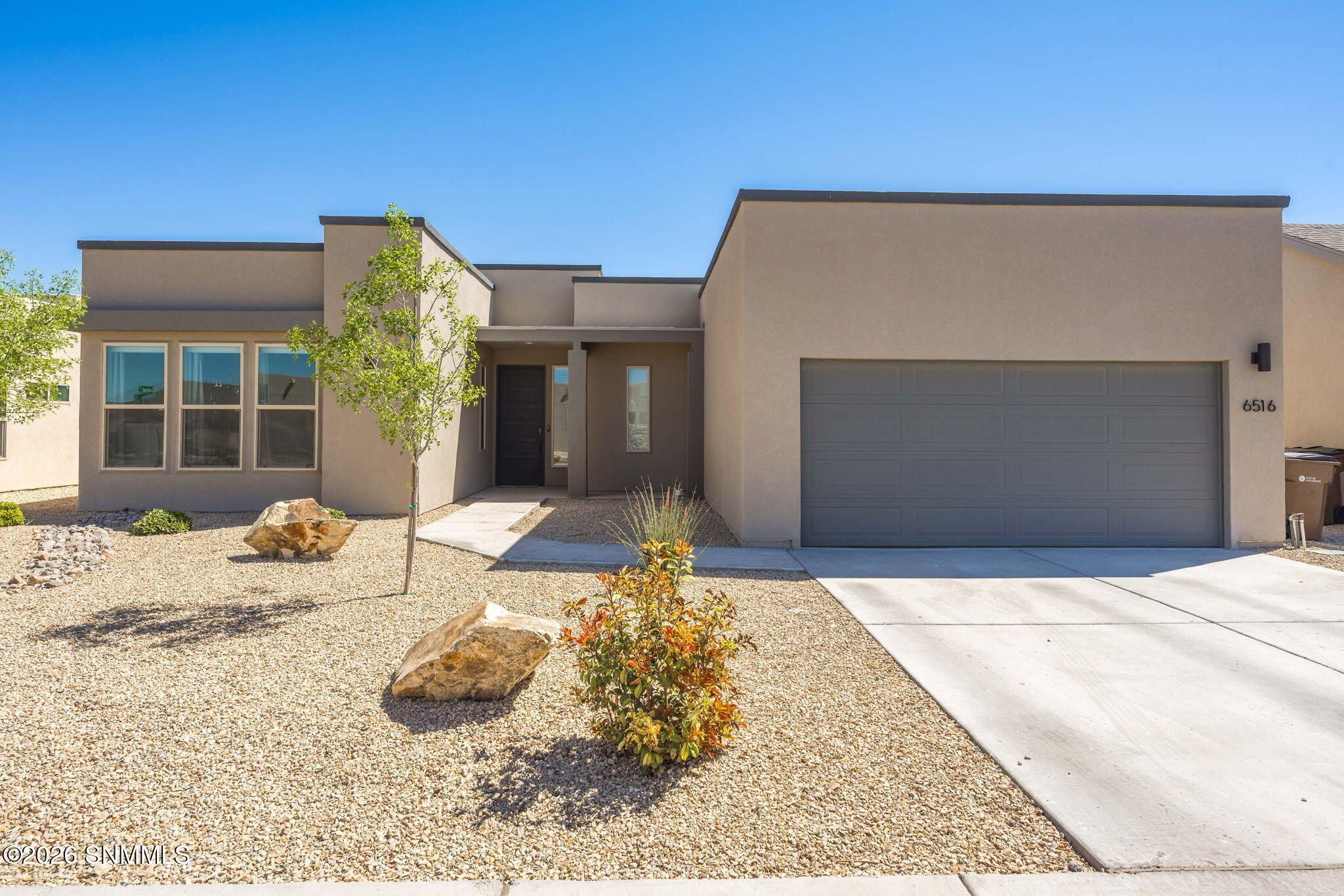 2-web-or-mls-Snappin Homes (Blackbird651