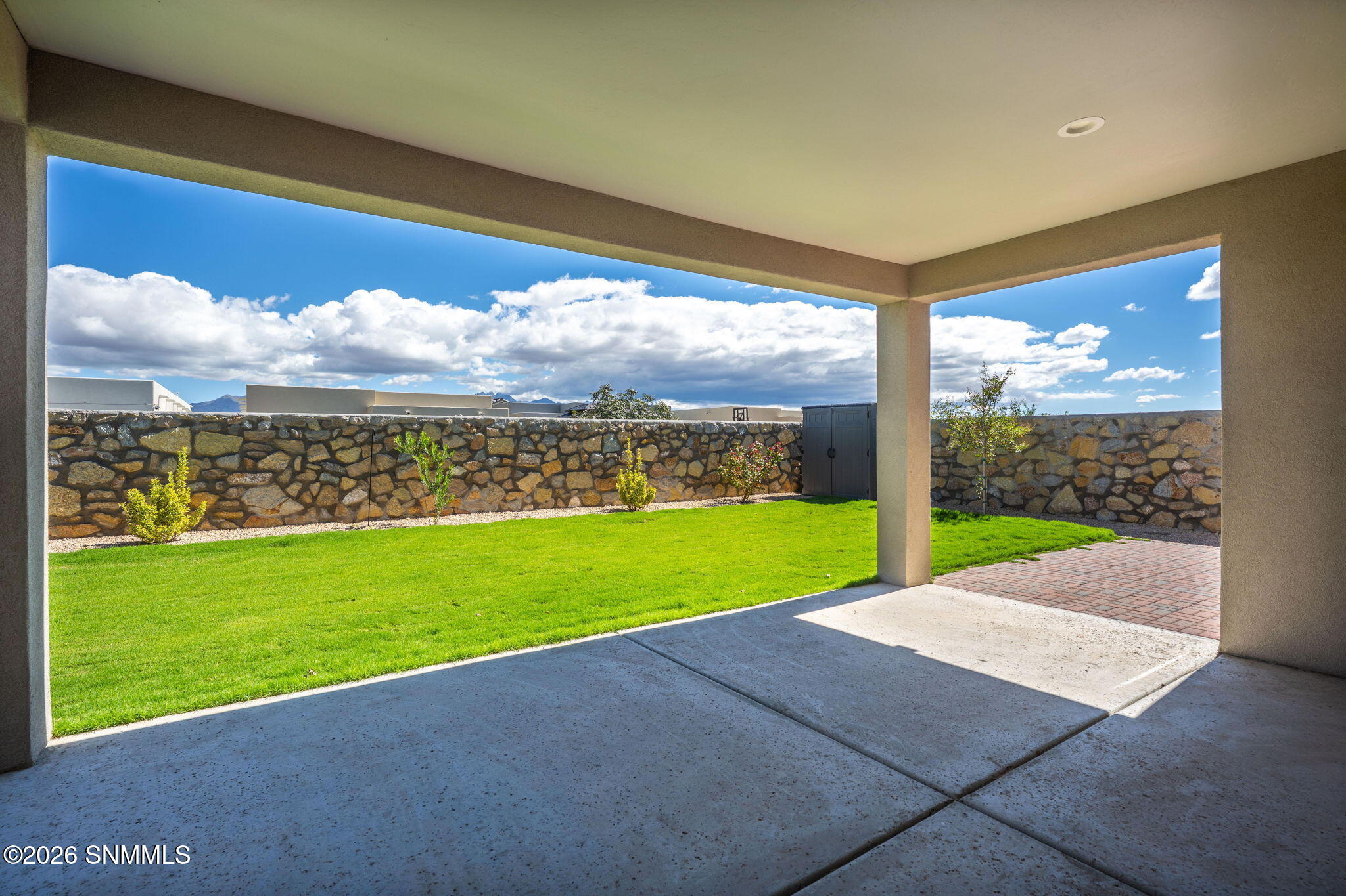 1-web-or-mls-Snappin Homes (Blackbird651