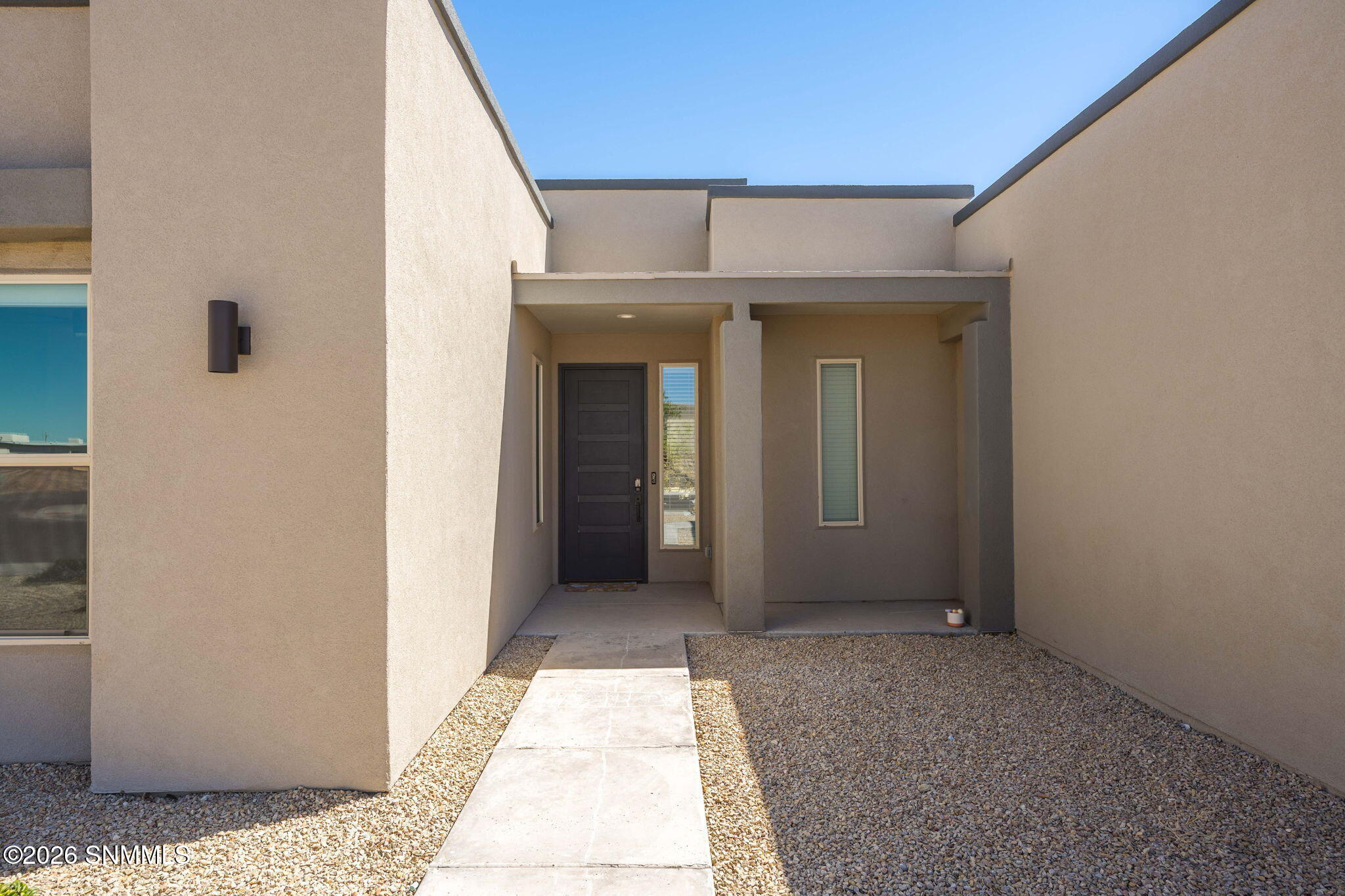 4-web-or-mls-Snappin Homes (Blackbird651