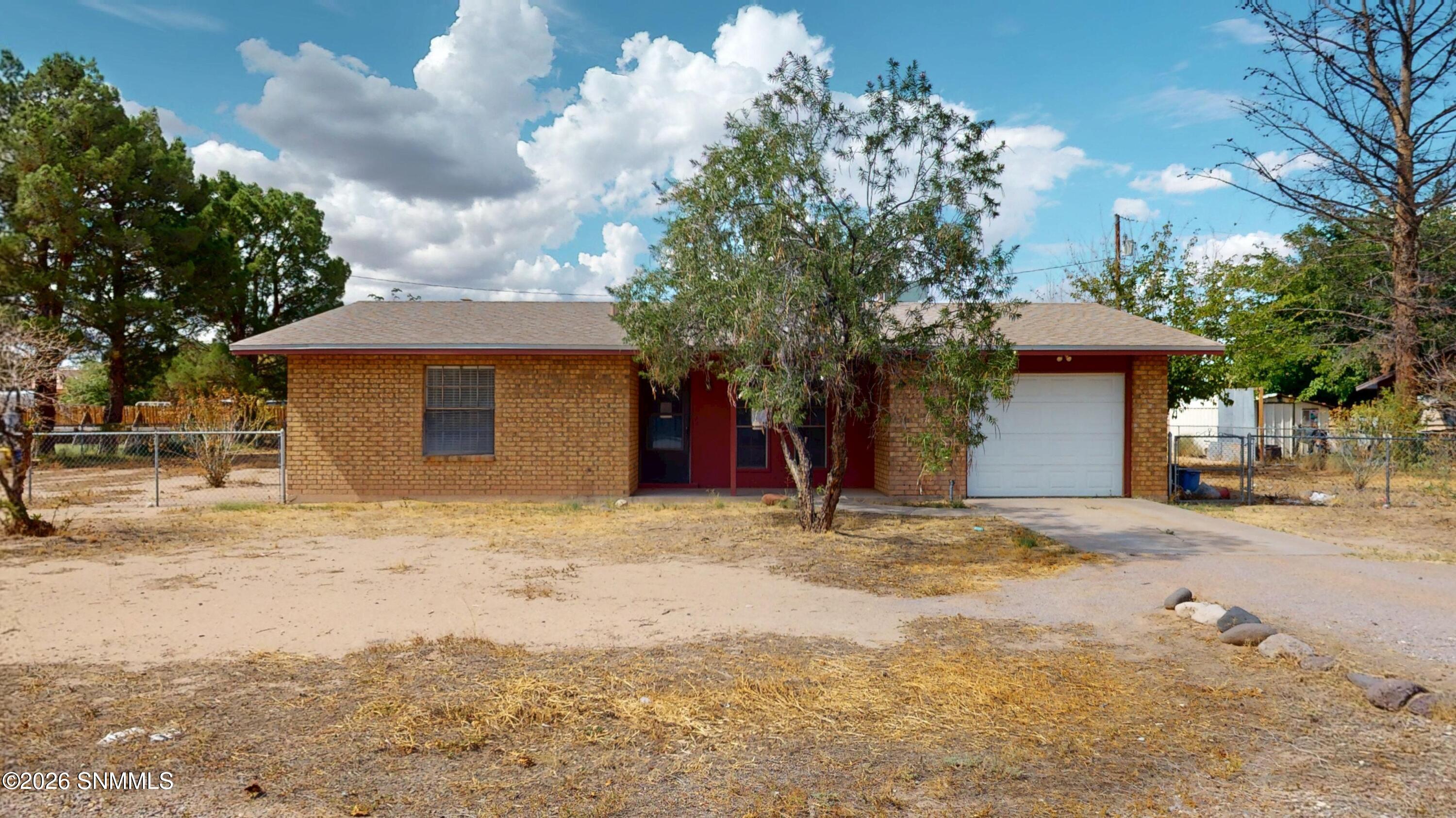 2665-La-Luz-St-09272026_192748