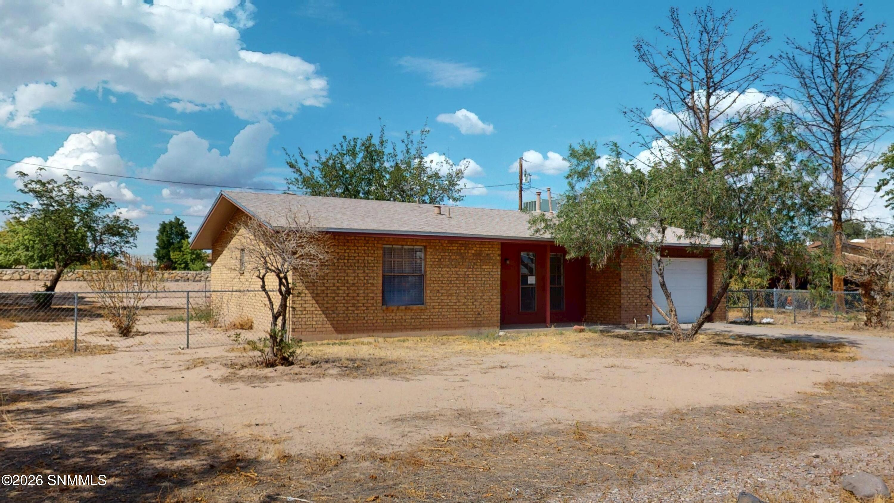 2665-La-Luz-St-09272026_192704