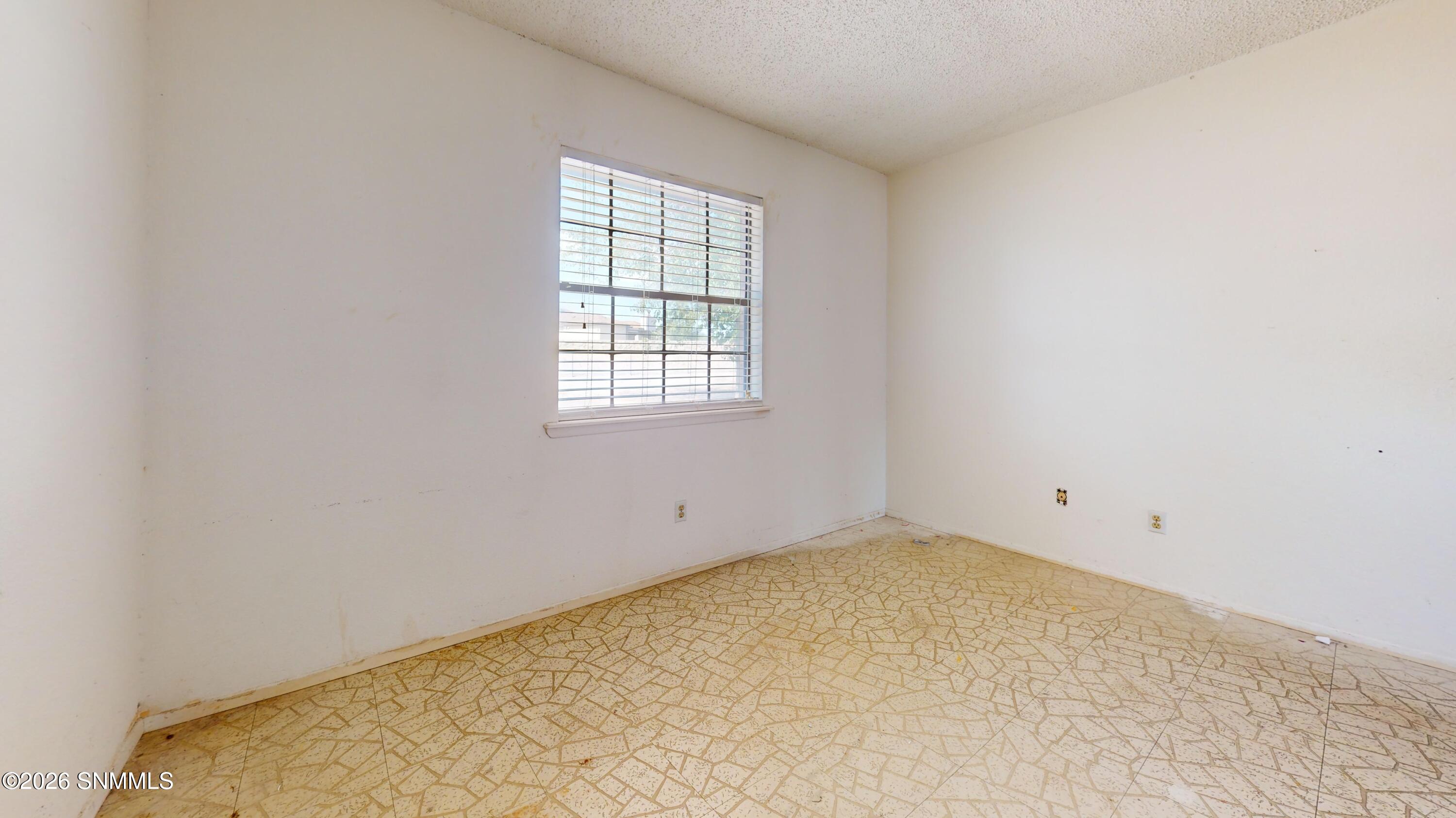 2665-La-Luz-St-Bedroom 1