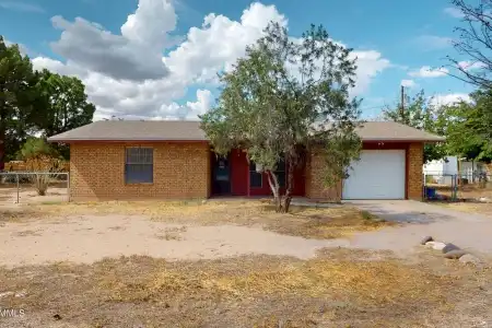 2665 La Luz Street, Las Cruces, New Mexico 88007, 3 Bedrooms Bedrooms, ,1.75 BathroomsBathrooms,Residential,For Sale,La Luz,2603124