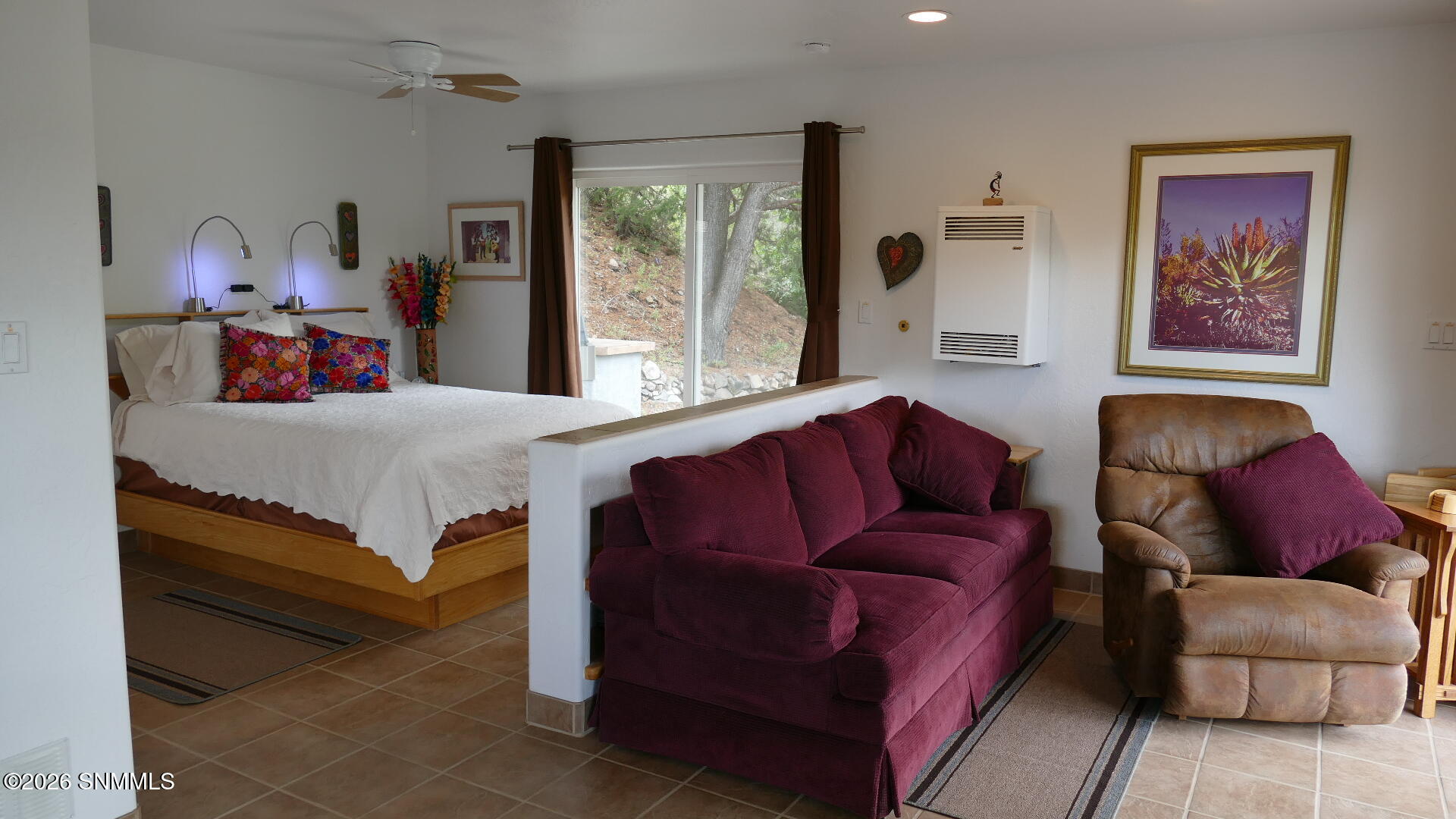 mcgregor living and bedroom area