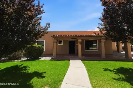 2425 Calle De Santiago, Mesilla, New Mexico 88046, 2 Bedrooms Bedrooms, ,2.5 BathroomsBathrooms,Residential,For Sale,Calle De Santiago,2600340