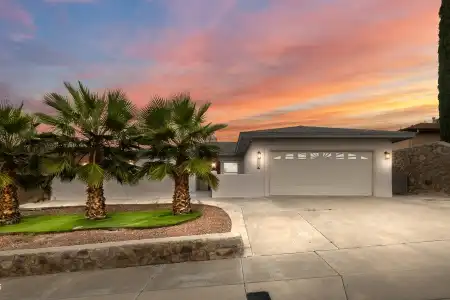 2572 Scenic Crest Loop, Las Cruces, New Mexico 88011, 4 Bedrooms Bedrooms, ,2 BathroomsBathrooms,Residential,For Sale,Scenic Crest,2603144