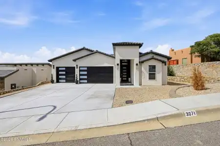 3071 Featherstone Drive, Las Cruces, New Mexico 88011, 4 Bedrooms Bedrooms, ,3 BathroomsBathrooms,Residential,For Sale,Featherstone,2603189