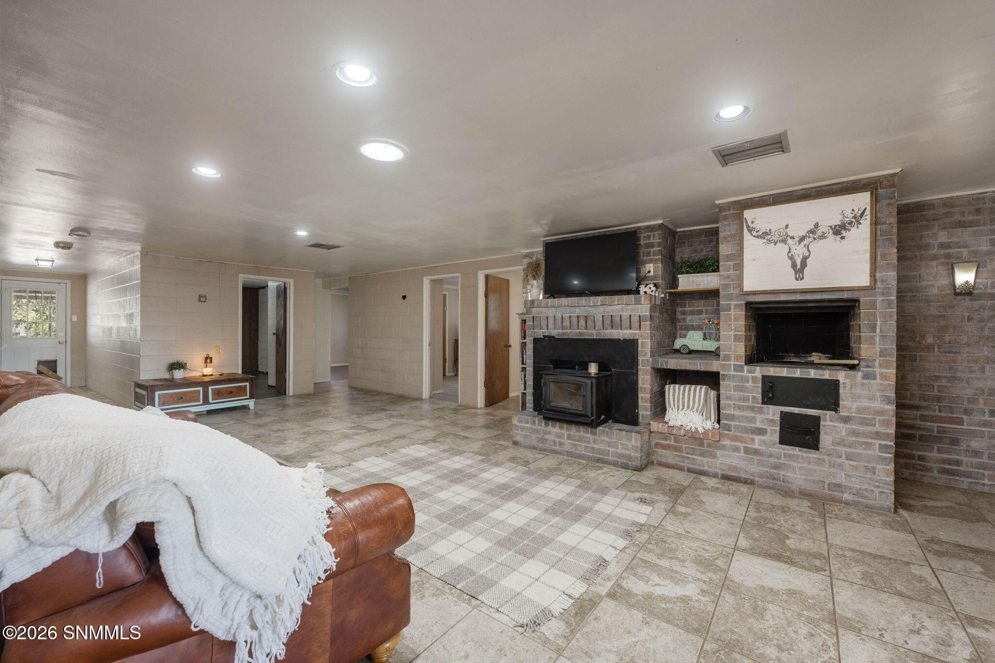 24-web-or-mls-Snappin Homes (Aliyah807)-