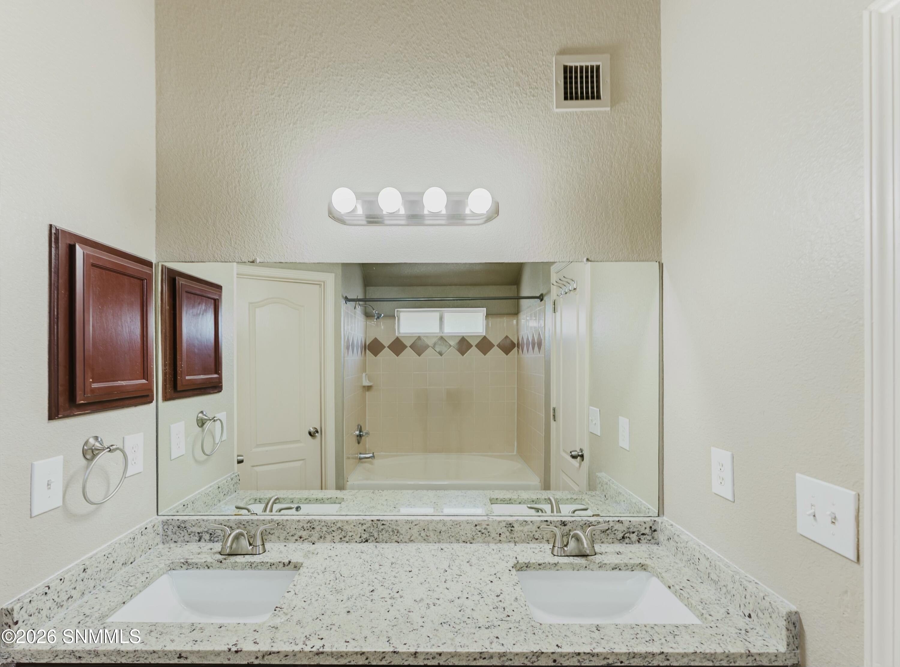 primary bathroom2