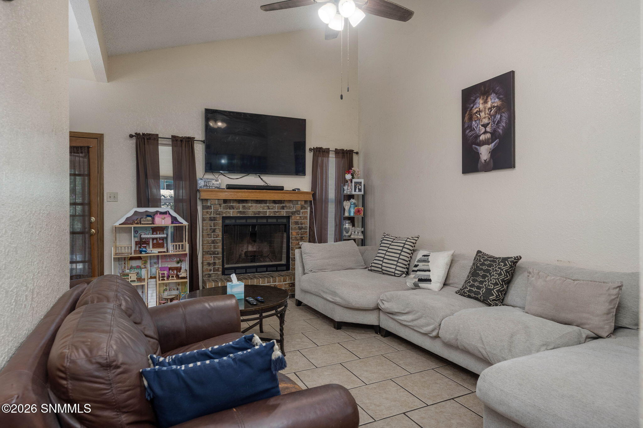 4-web-or-mls-Snappin Homes (Lupton432)-4