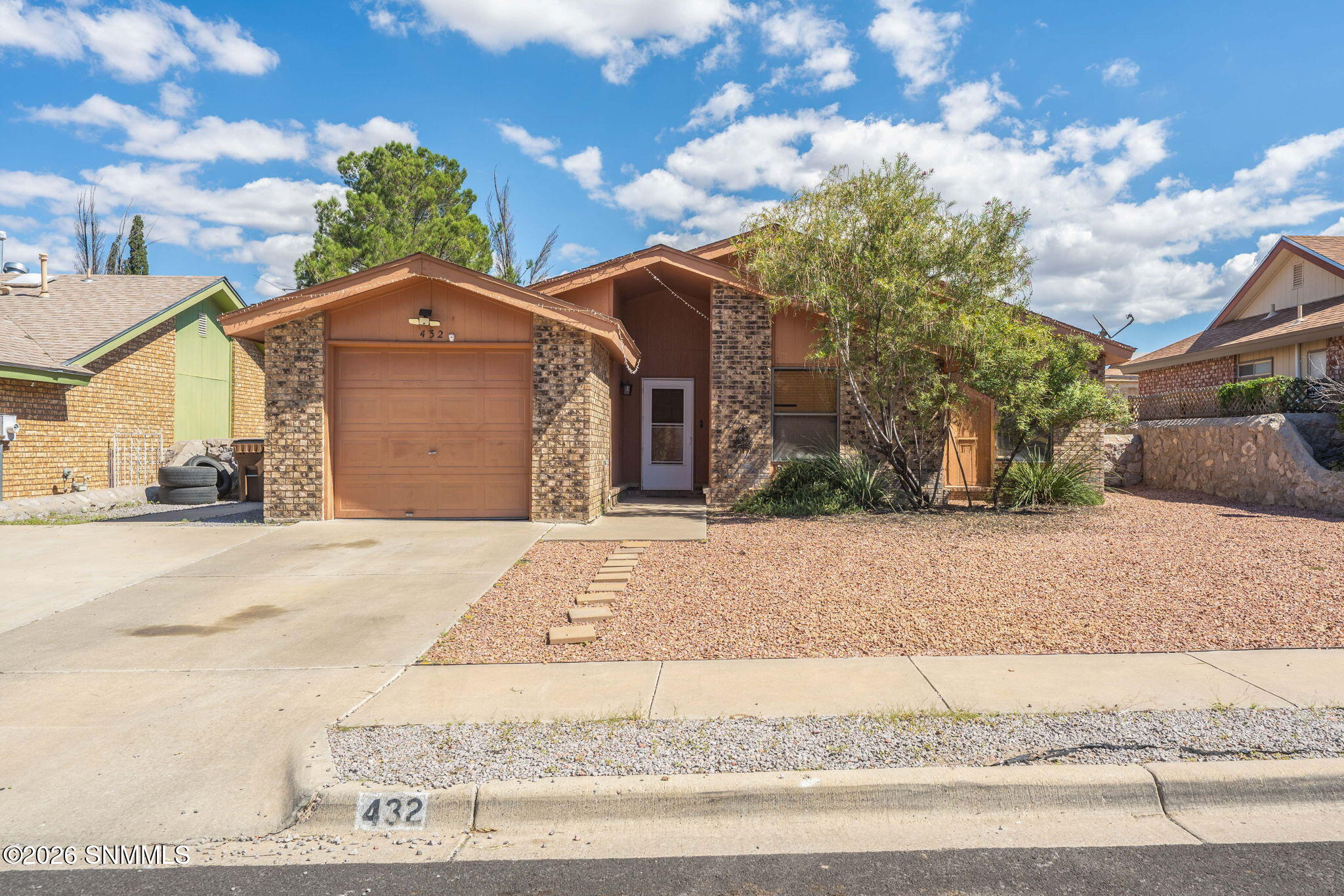 27-web-or-mls-Snappin Homes (Lupton432)-