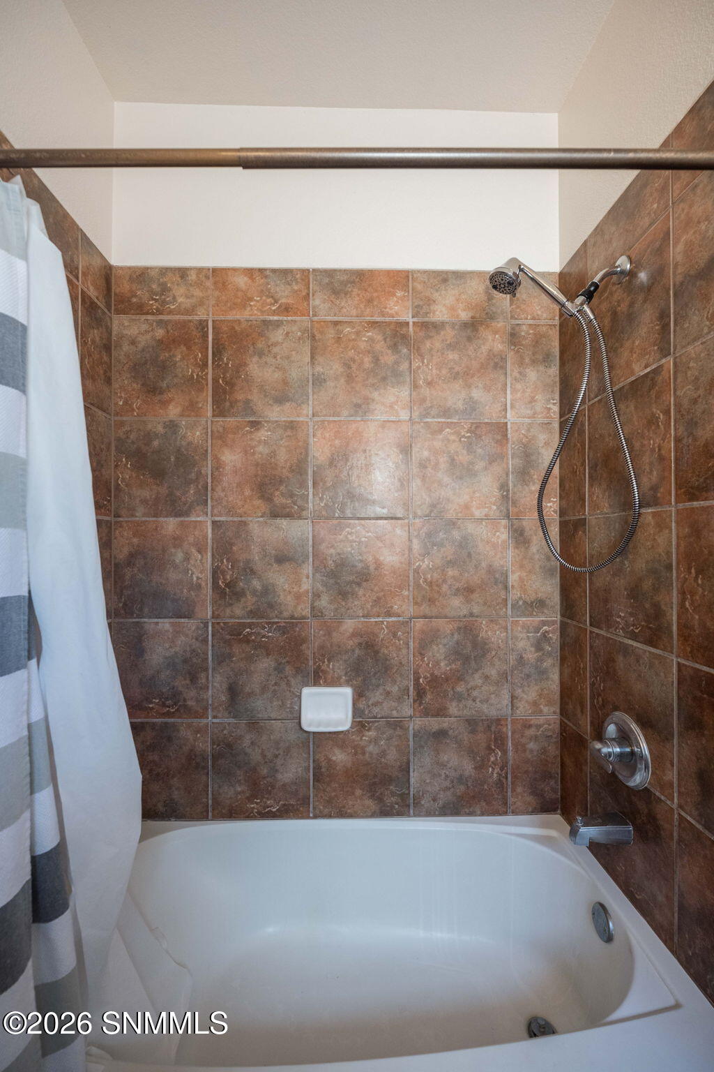 17-web-or-mls-Snappin Homes (Hillsboro44