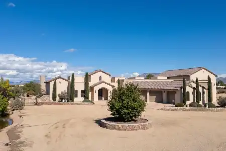 1130 King Bird Court, Las Cruces, New Mexico 88007, 4 Bedrooms Bedrooms, ,3.5 BathroomsBathrooms,Residential,For Sale,King Bird,2603223