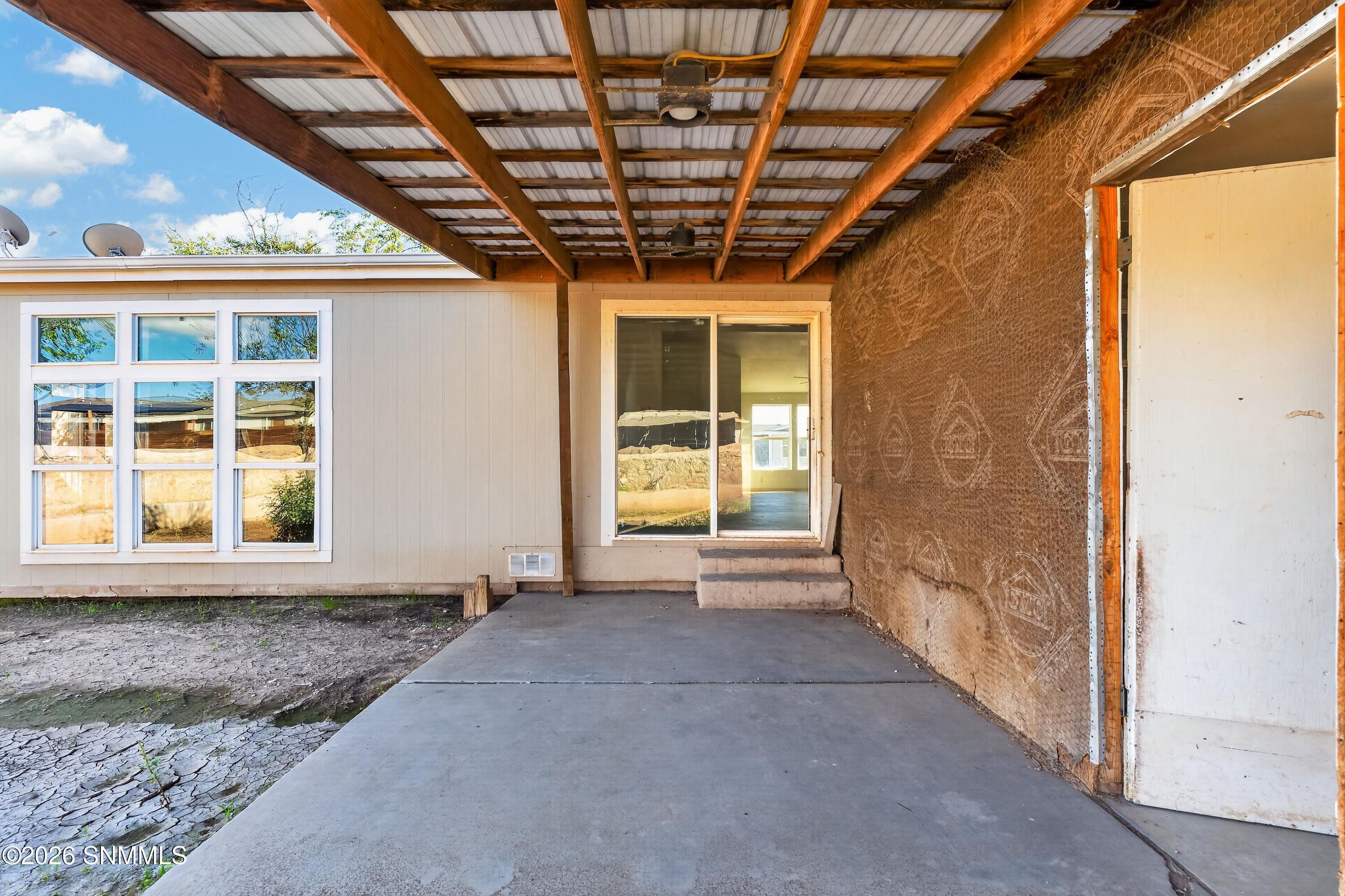 040_Rillito Drive - Black Raven Media