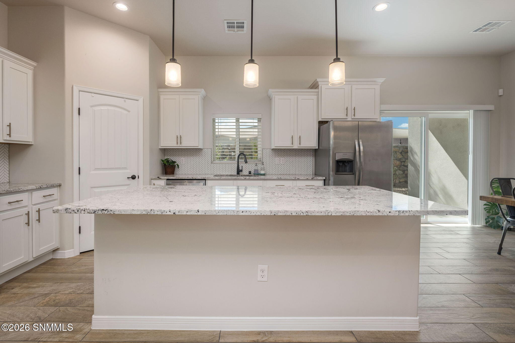11-web-or-mls-Snappin Homes (Chance2938)