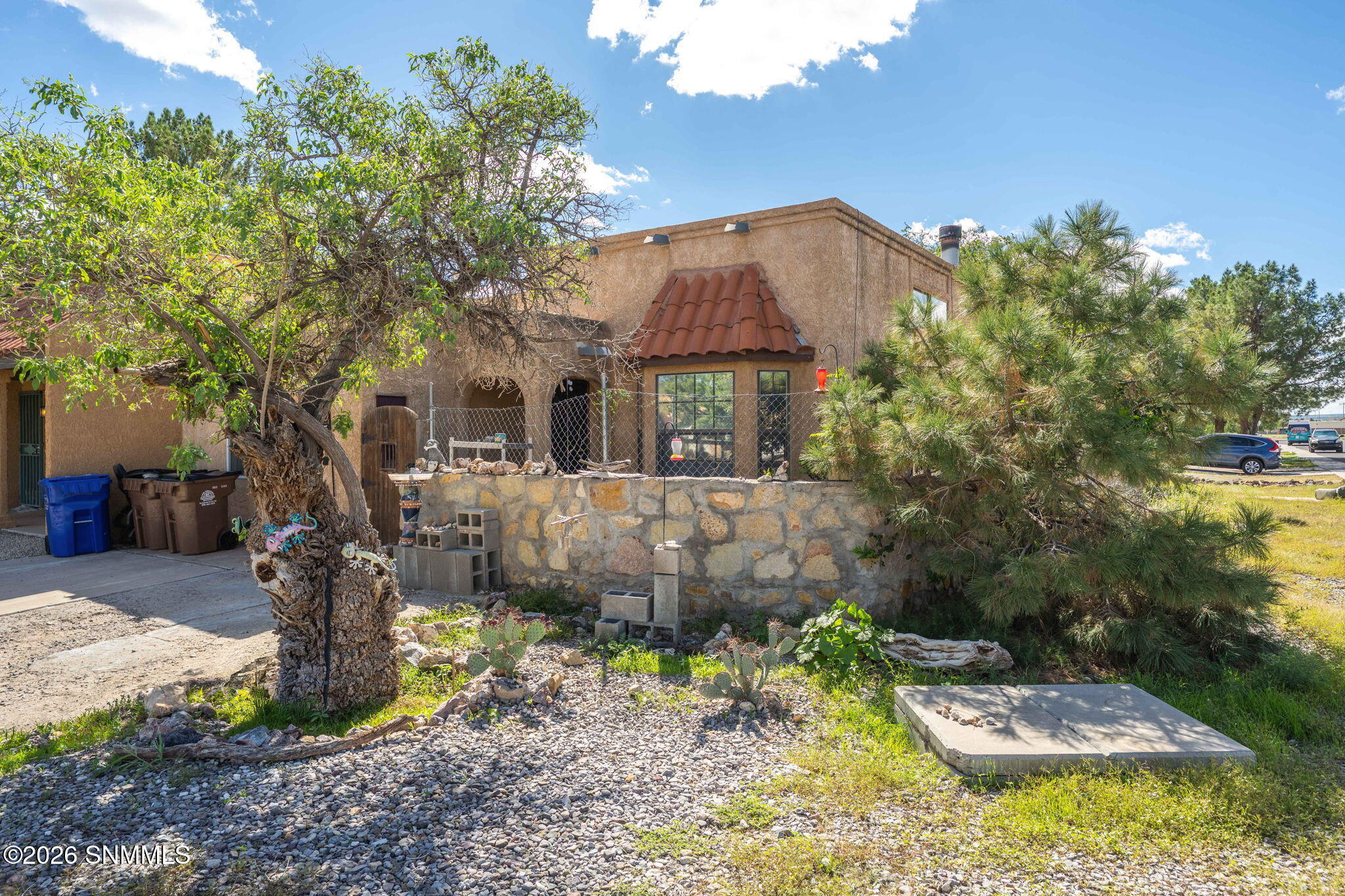 2-web-or-mls-Snappin Homes (Briarwood205