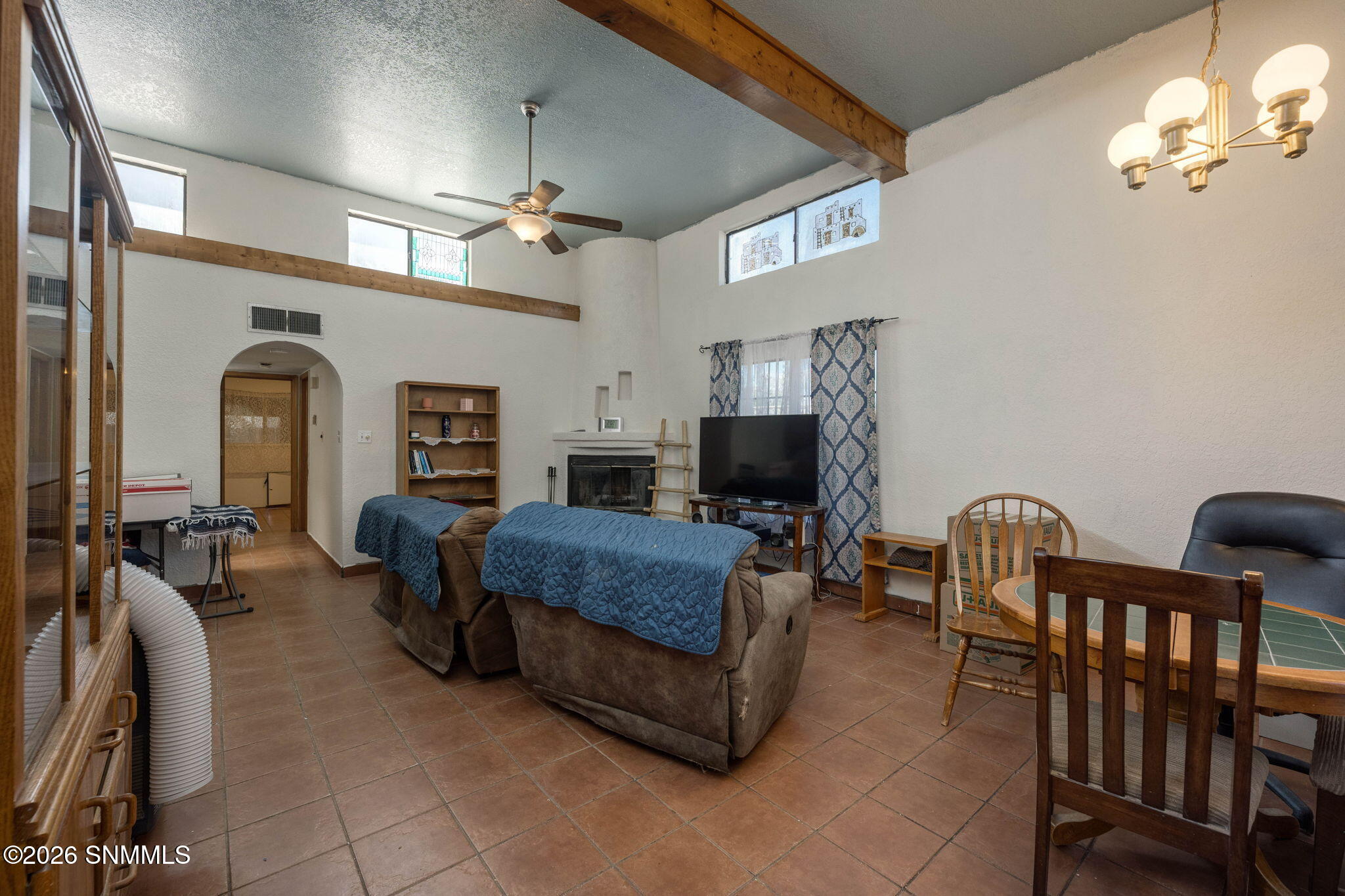 6-web-or-mls-Snappin Homes (Briarwood205