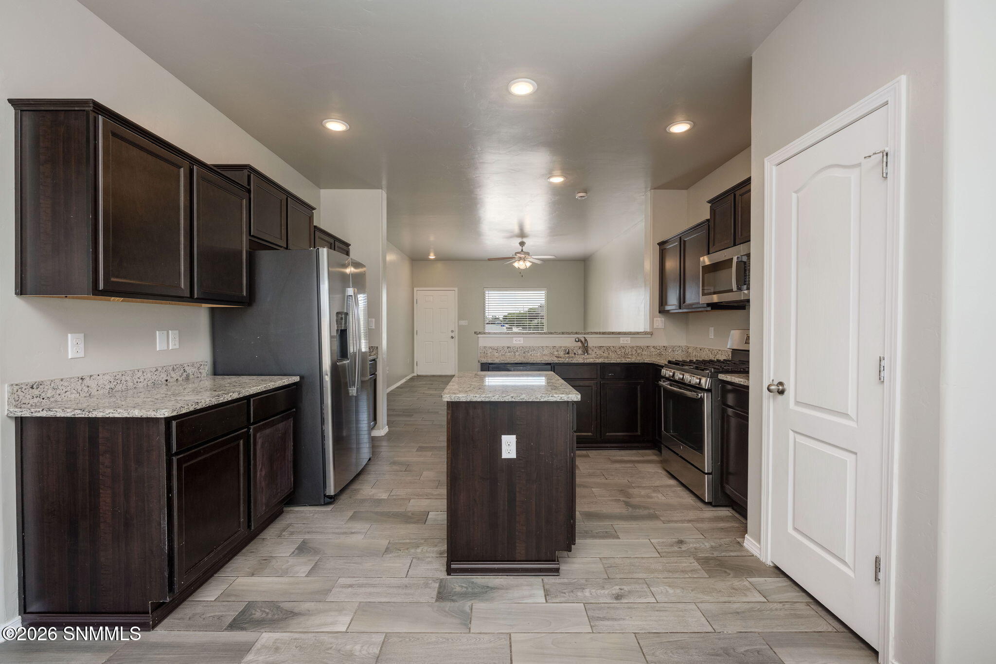 12-web-or-mls-Snappin Homes (Sirocco4795