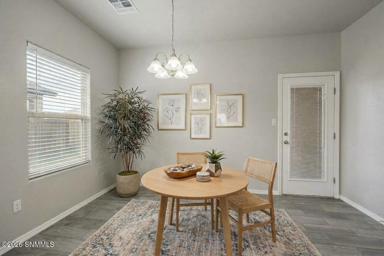 4795 Sirocco Dining Room pic staged