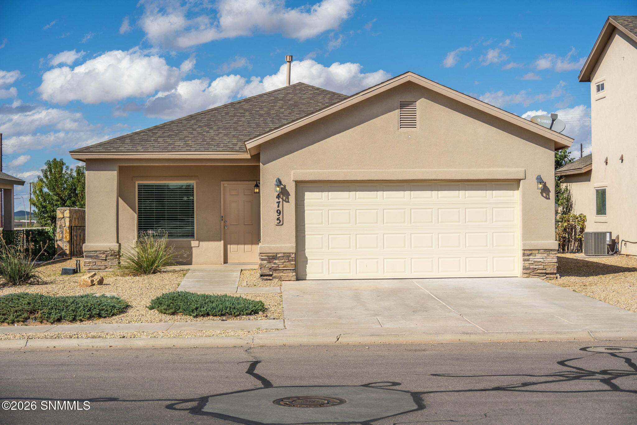 1-web-or-mls-Snappin Homes (Sirocco4795)