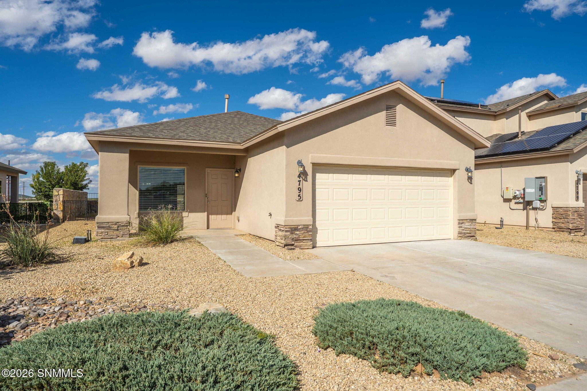 2-web-or-mls-Snappin Homes (Sirocco4795)