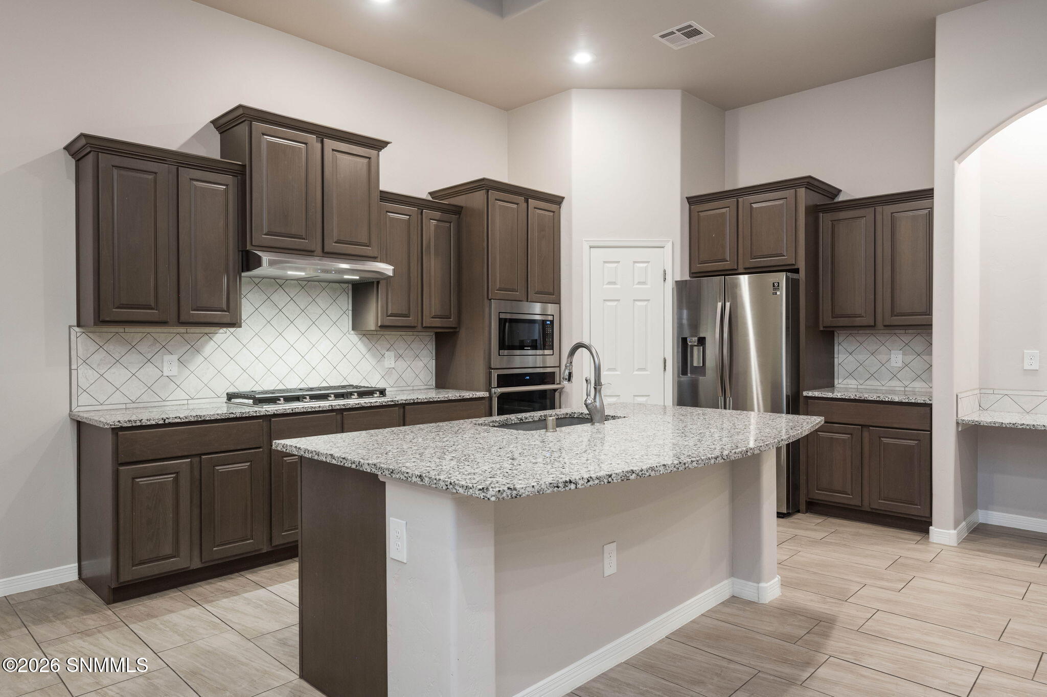 12-web-or-mls-Snappin Homes (ArcadiaPoin