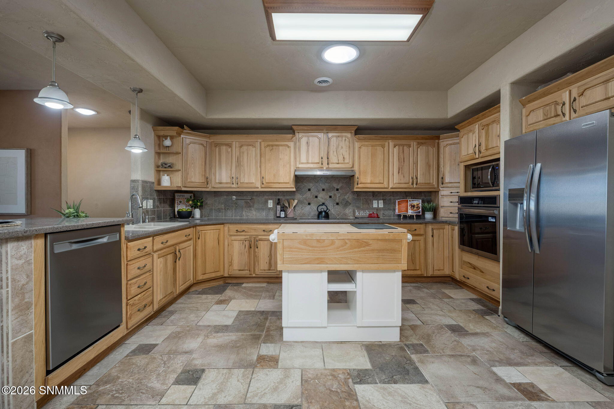 15-web-or-mls-Snappin Homes (Isleta4367)