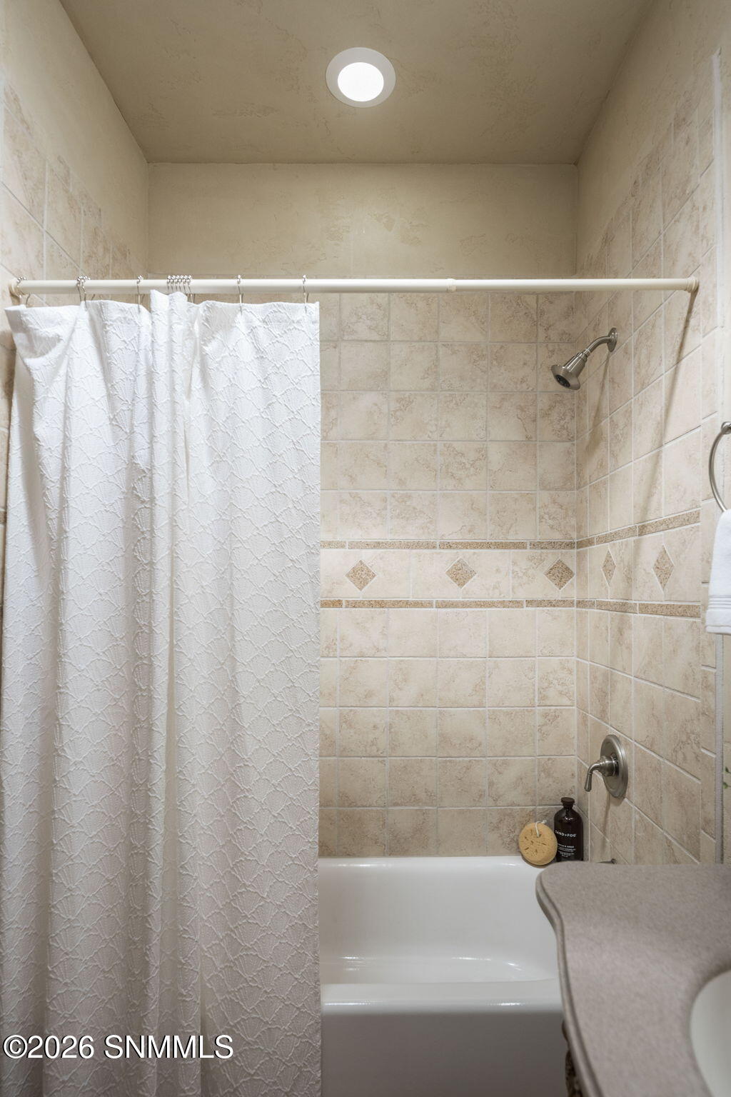 48-web-or-mls-Snappin Homes (Isleta4367)