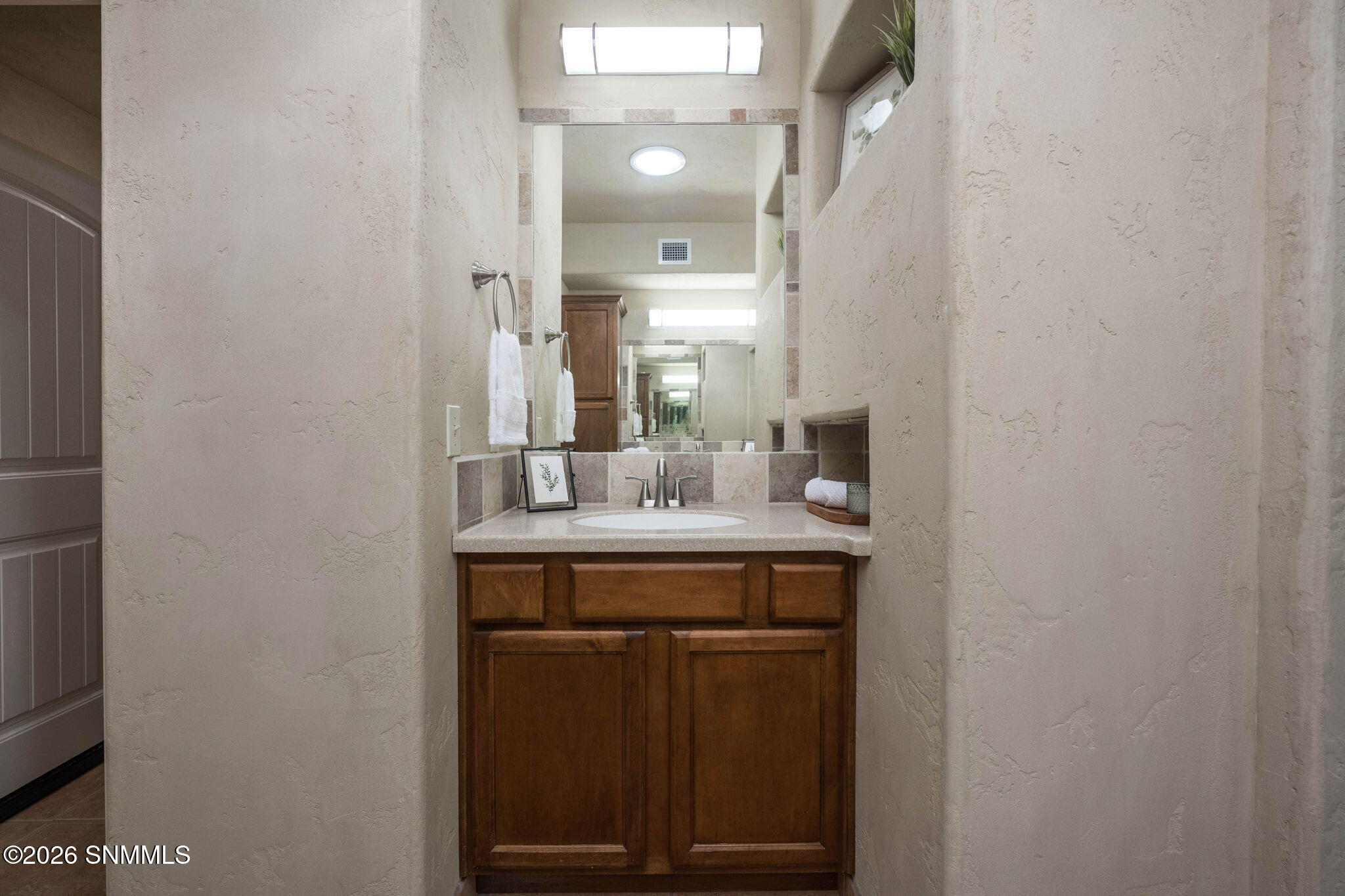 38-web-or-mls-Snappin Homes (Isleta4367)