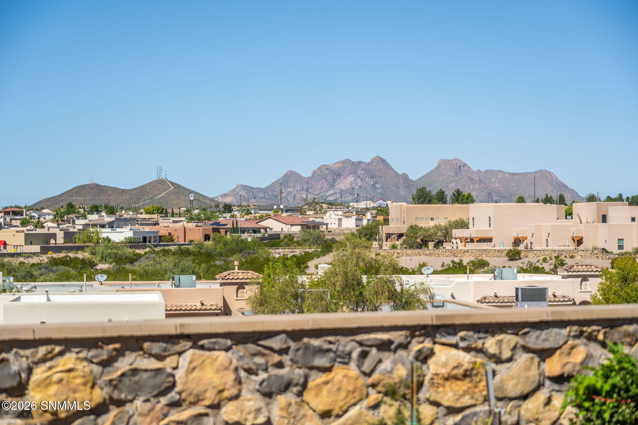 64-web-or-mls-Snappin Homes (Isleta4367)