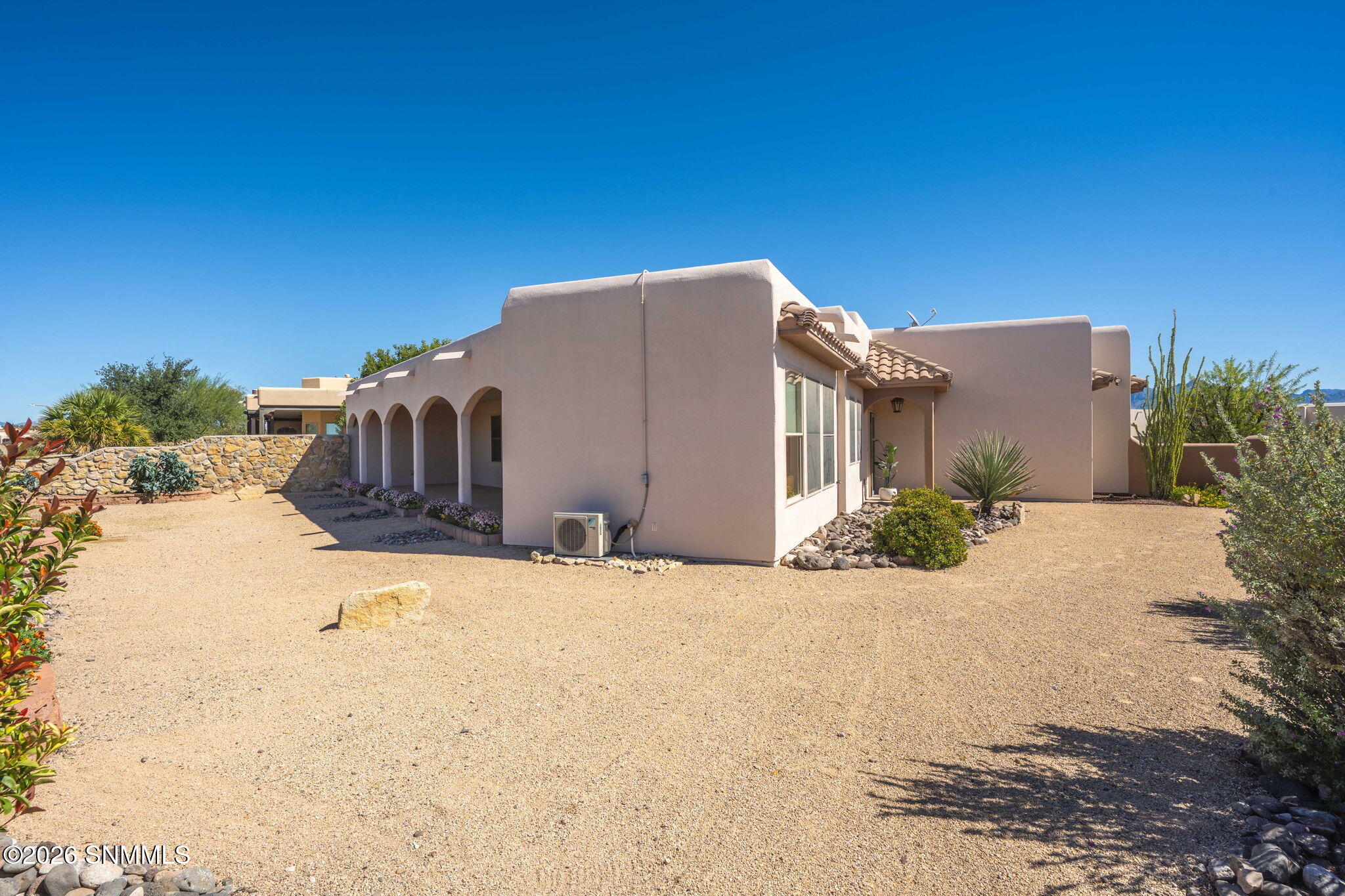 62-web-or-mls-Snappin Homes (Isleta4367)