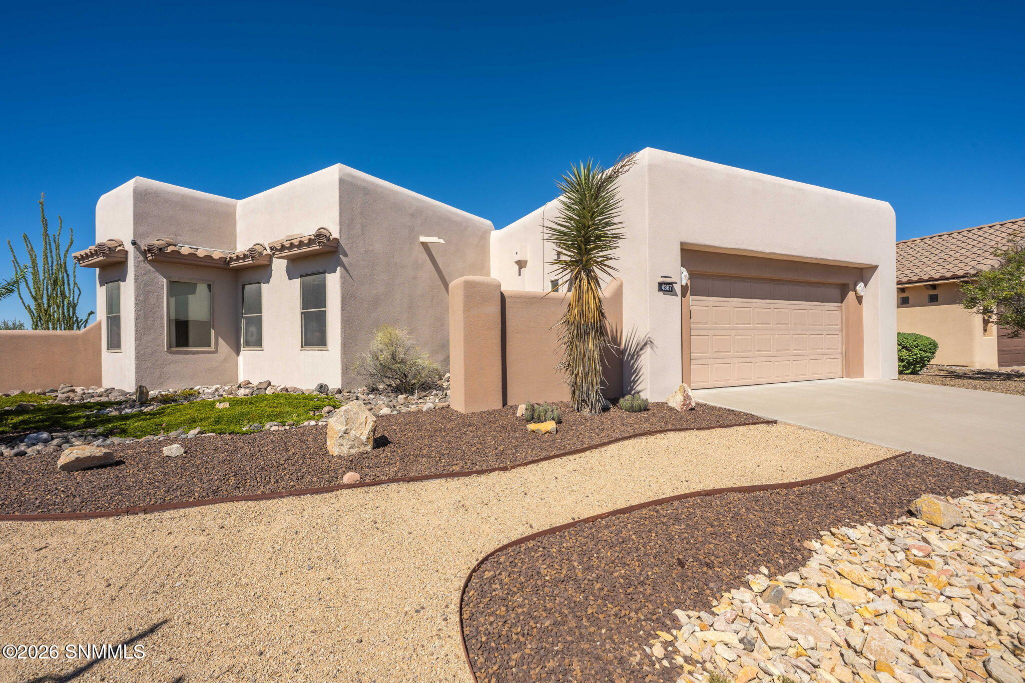 3-web-or-mls-Snappin Homes (Isleta4367)-