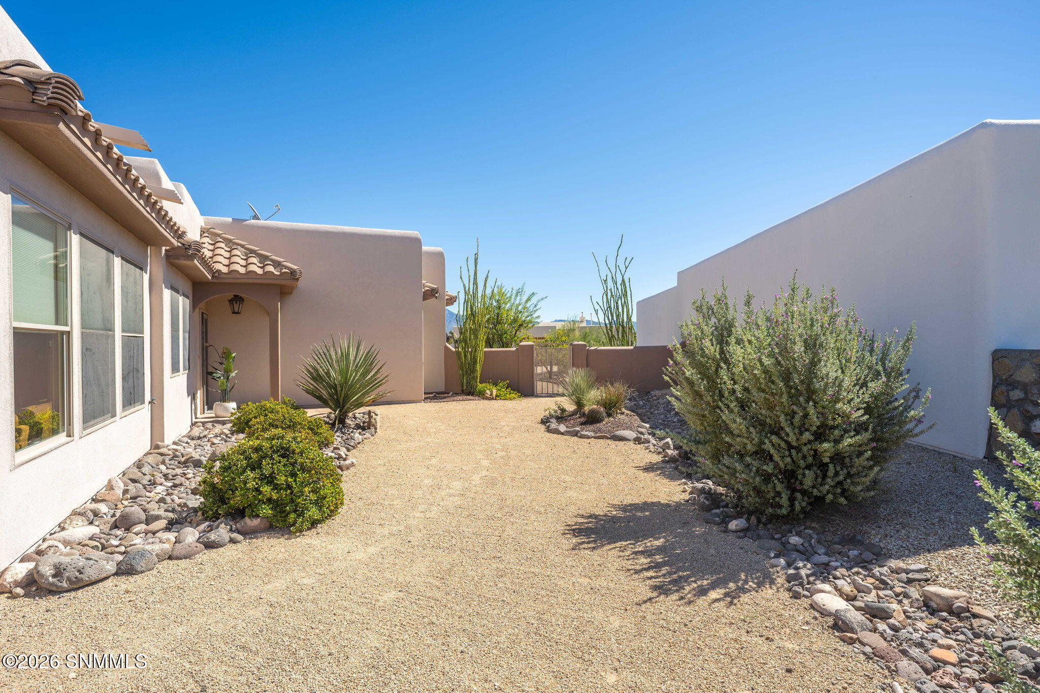 61-web-or-mls-Snappin Homes (Isleta4367)
