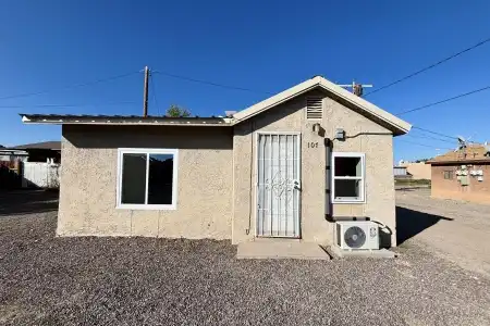 130 Hill Street, Hatch, New Mexico 87937, 2 Bedrooms Bedrooms, ,1 BathroomBathrooms,Residential,For Sale,Hill,2603285