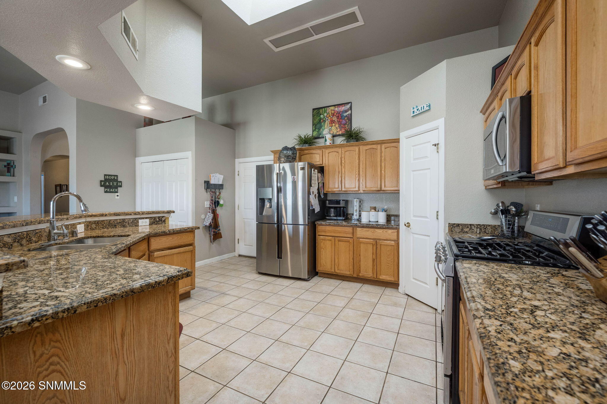 12-web-or-mls-Snappin Homes (Fourth1261)