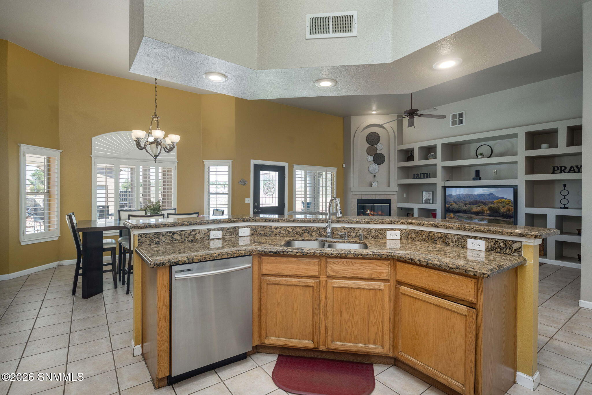 15-web-or-mls-Snappin Homes (Fourth1261)