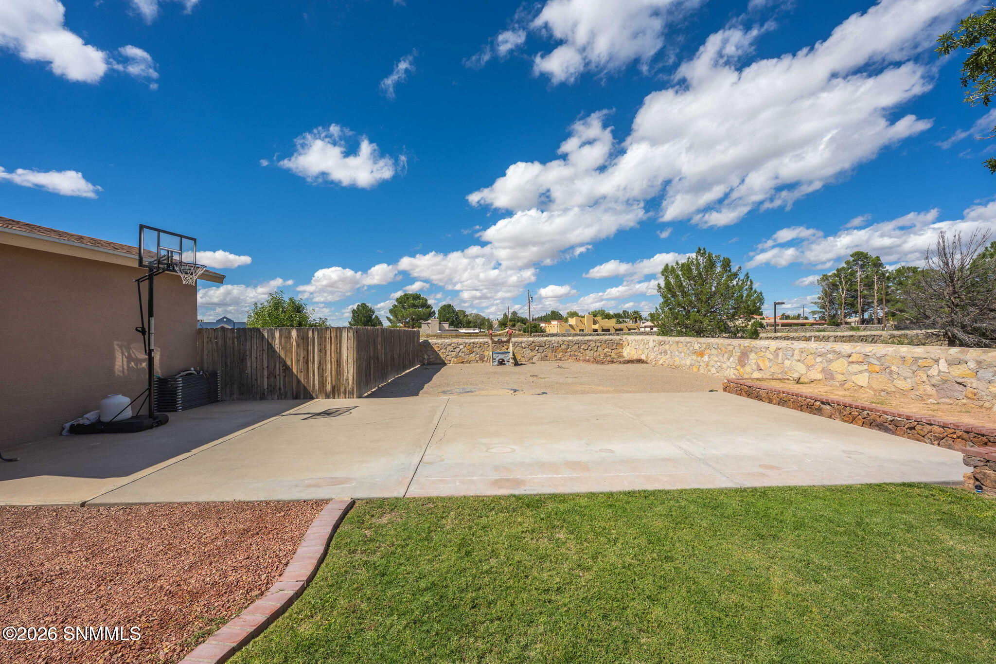 45-web-or-mls-Snappin Homes (Fourth1261)