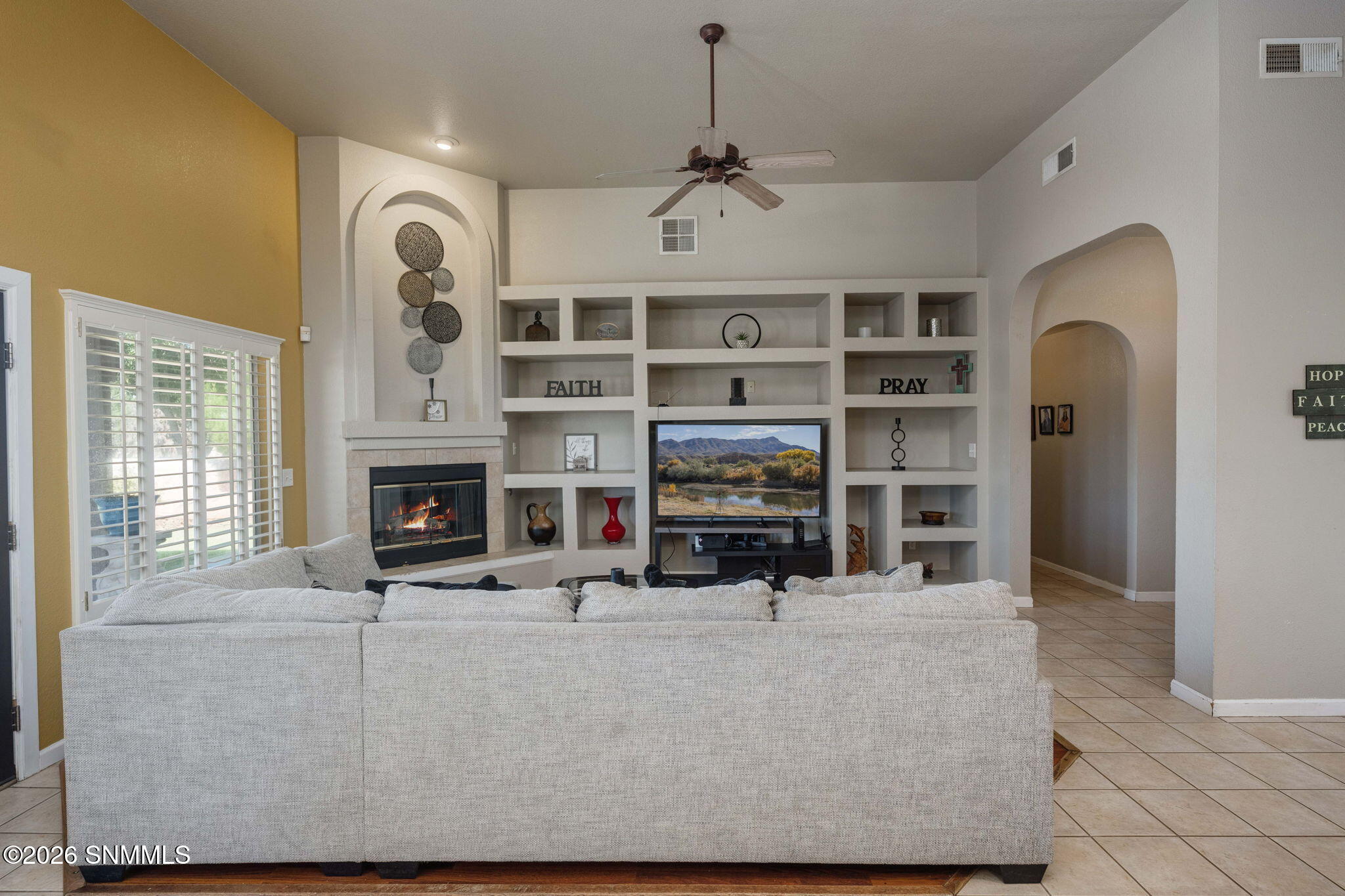 9-web-or-mls-Snappin Homes (Fourth1261)-