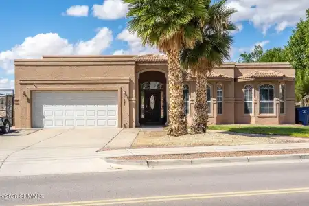 1261 Fourth Street, Anthony, New Mexico 88021, 3 Bedrooms Bedrooms, ,2 BathroomsBathrooms,Residential,For Sale,Fourth,2603291