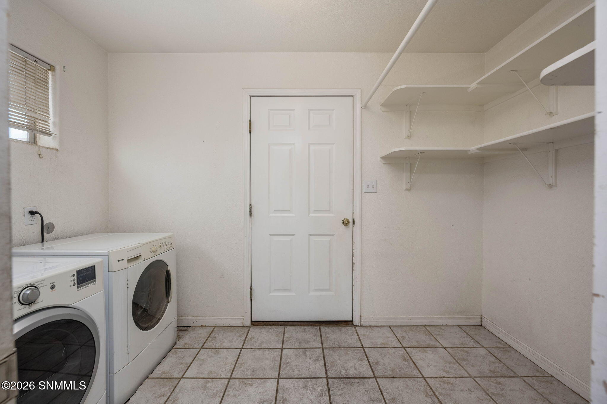 14-web-or-mls-Snappin Homes (NogalCanyon